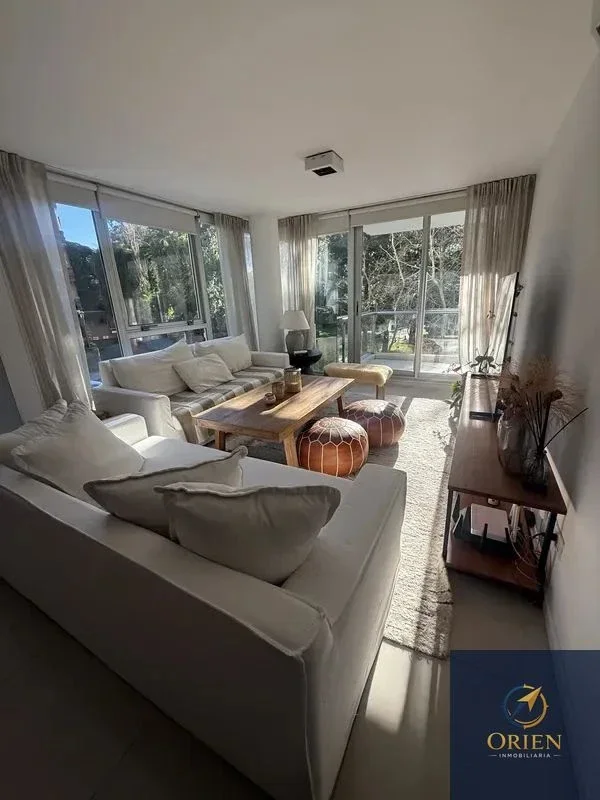 En Alquiler Apartamento de 2 Dormitorios c/ cochera en Aidy Grill - Imagen 2