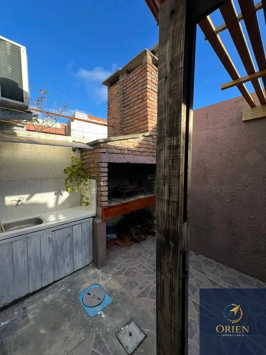 Casa 2 dormitorios en alquiler c/ cochera en Lagomar - Imagen 3