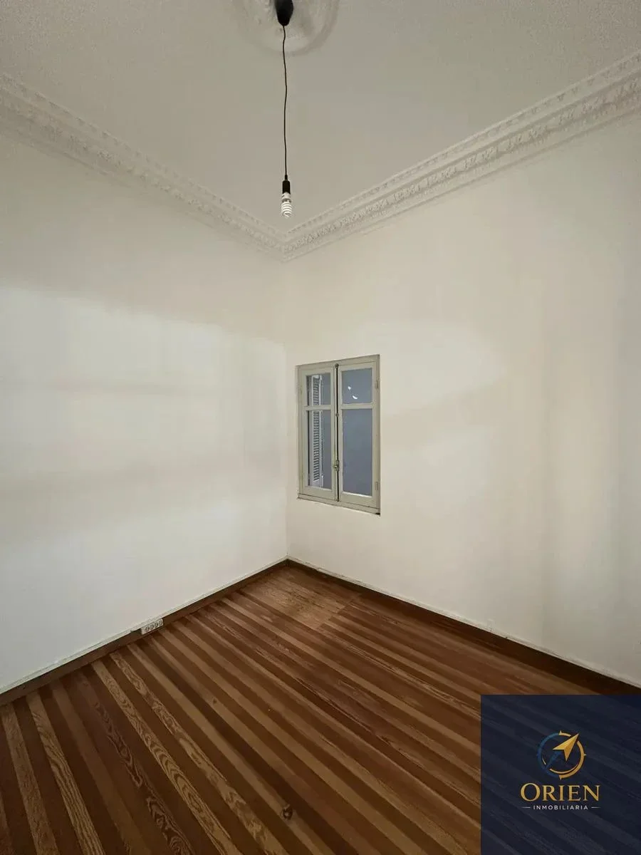 Apartamento 9 dormitorio y terraza en alquiler en Centro - Imagen 4
