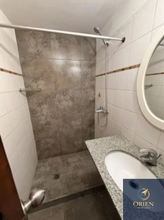 Apartamento tipo casa 1 dormitorio sin GC en alquiler en Cordón - Imagen 2
