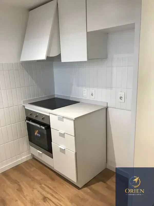 En Alquiler Apartamento de 2 Dormitorios c/ cochera en Malvin - Imagen 2