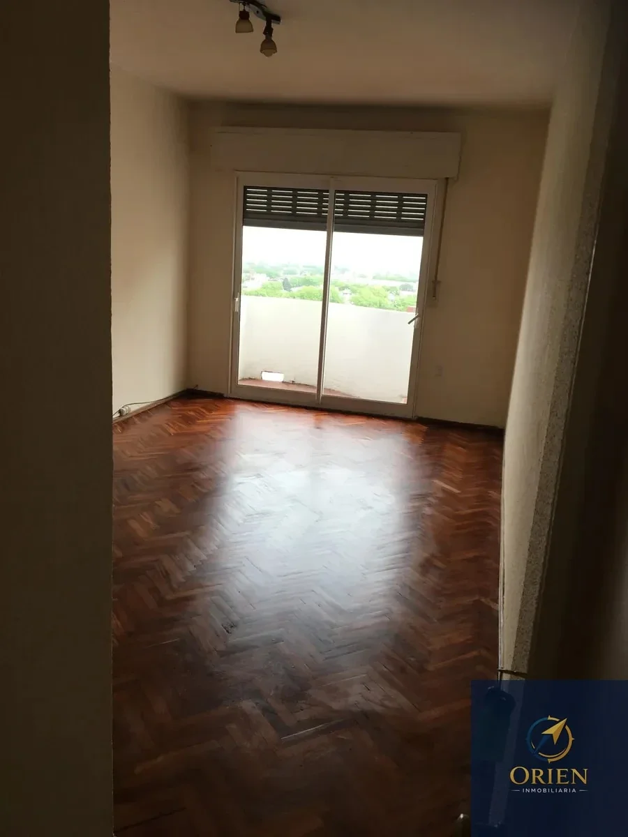 Apartamento 2 dormitorios en alquiler en Tres Cruces - Imagen 3