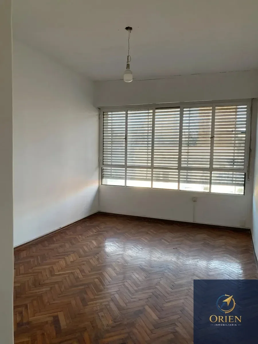 Apartamento en venta 2 Dormitorios y 1 baño en Parque Rodó - Imagen 2