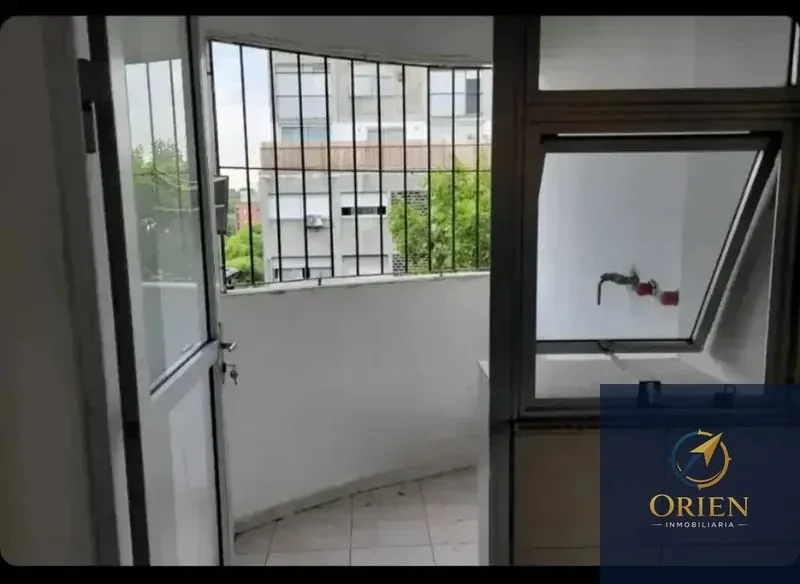 Se Alquila Apartamento de 2 Dormitorios c/ cochera en Pocitos - Imagen 3