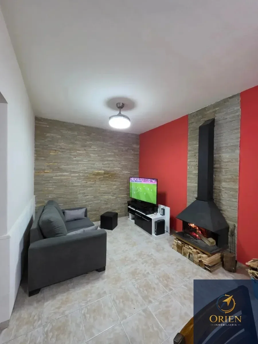 Casa en venta 2 Dormitorios 1 Baño y Cochera en Mercado Modelo - Imagen 4