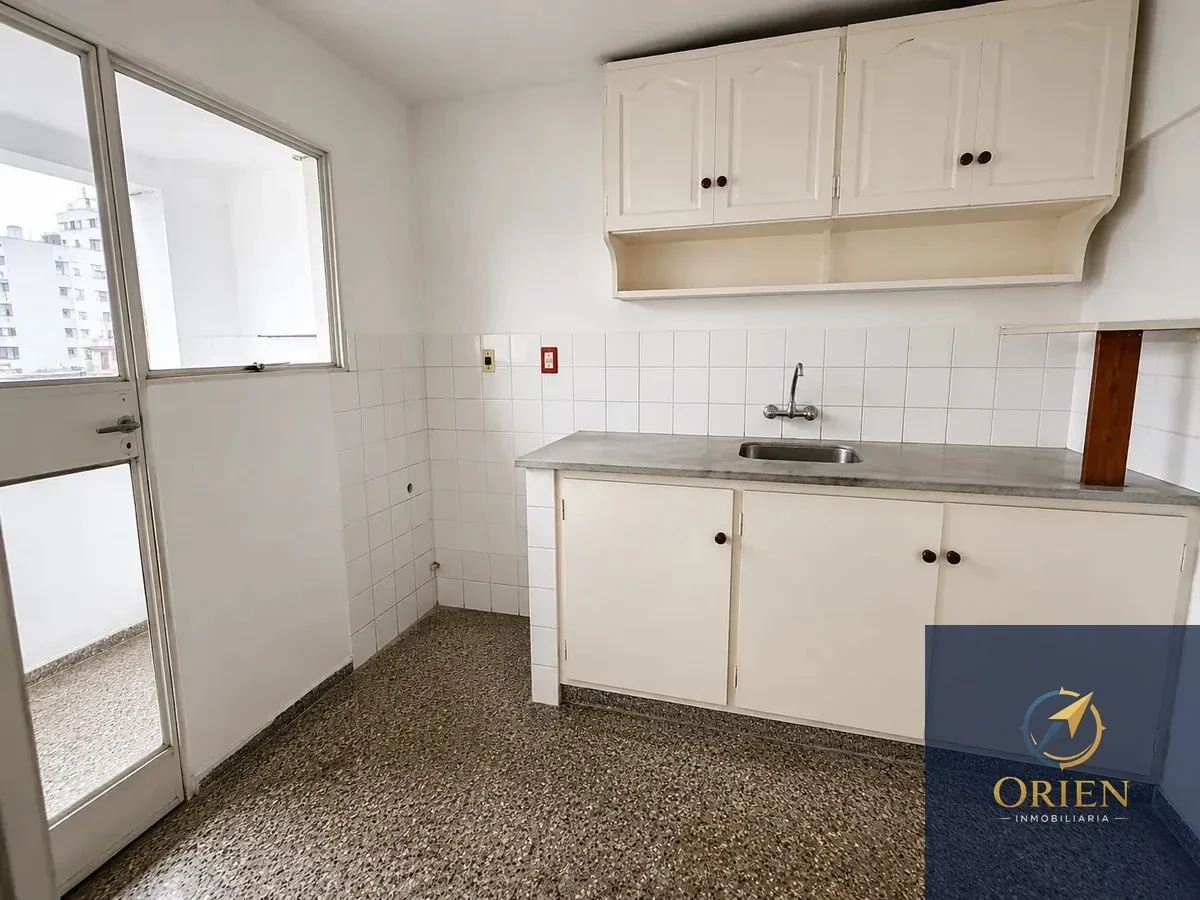 Apartamento 2 dormitorios en alquiler en Centro - Imagen 4