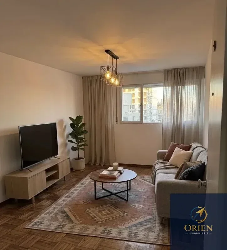 En Alquiler Apartamento de 2 Dormitorios en La Blanqueada - Imagen 1