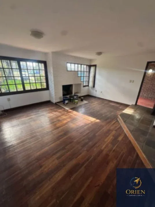 Casa 3 dorm y 3 baños en alquiler c/ cochera en Carrasco - Imagen 1