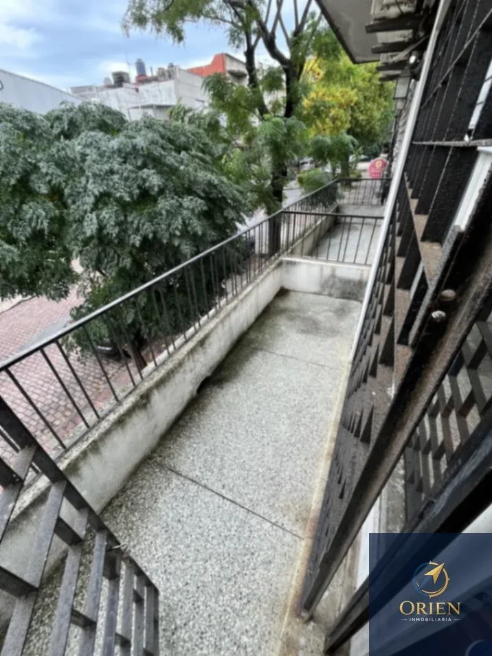 Apartamento 2 dormitorios en alquiler en La Comercial - Imagen 3