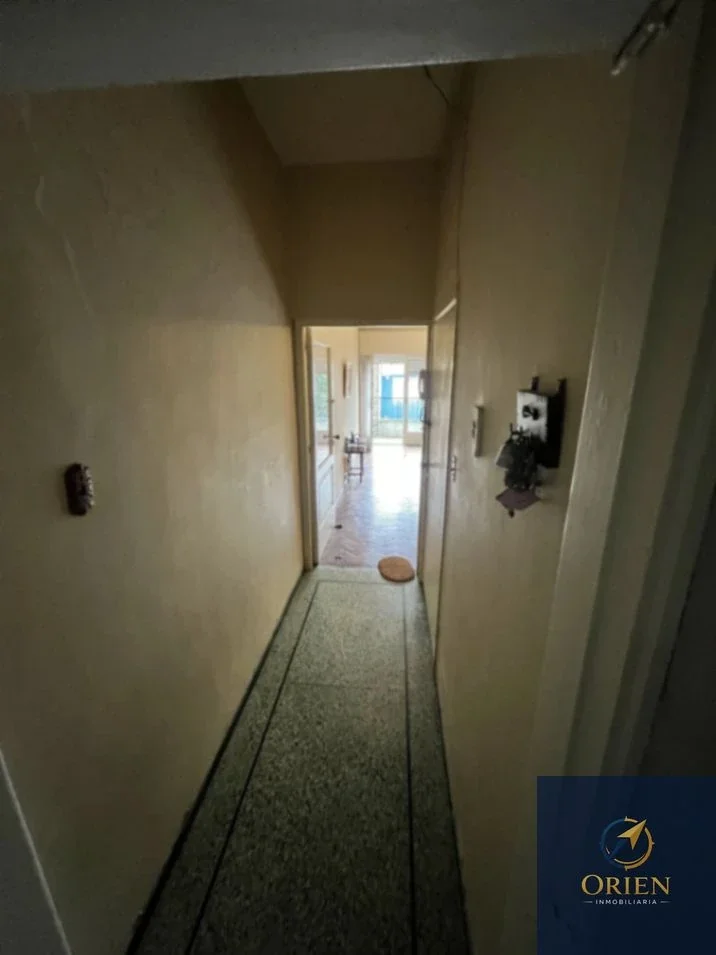 Apartamento 2 dormitorios en alquiler en La Comercial - Imagen 2