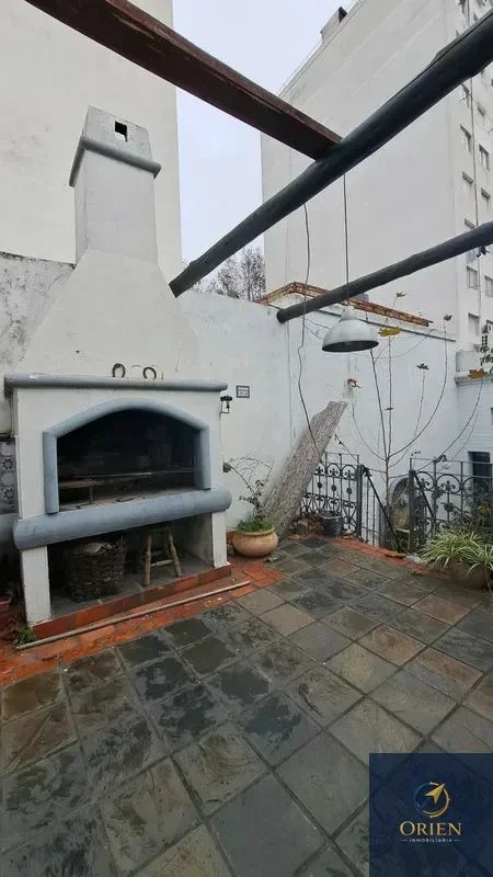 Se Alquila Casa de 4 Dormitorios c/ cochera en Parque Rodó - Imagen 4