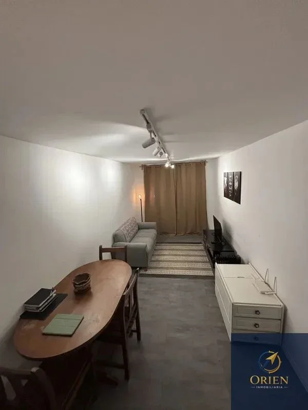En Alquiler Apartamento de 2 Dormitorios en Ciudad Vieja - Imagen 5