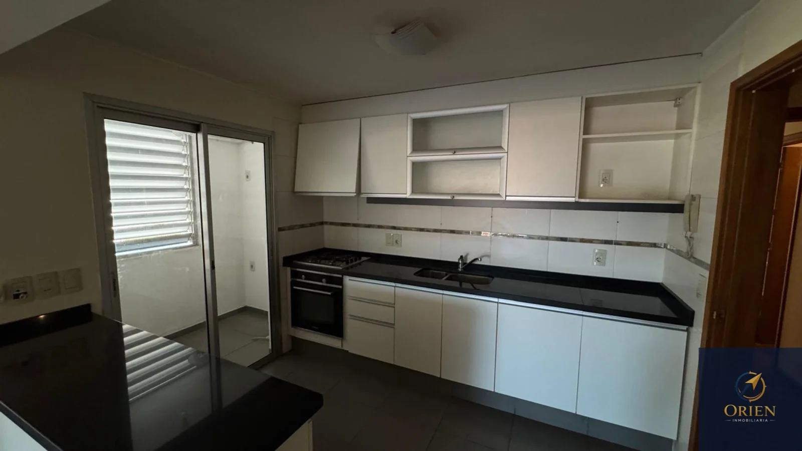 Apartamento en alquiler c/ cochera en Malvin - Imagen 5