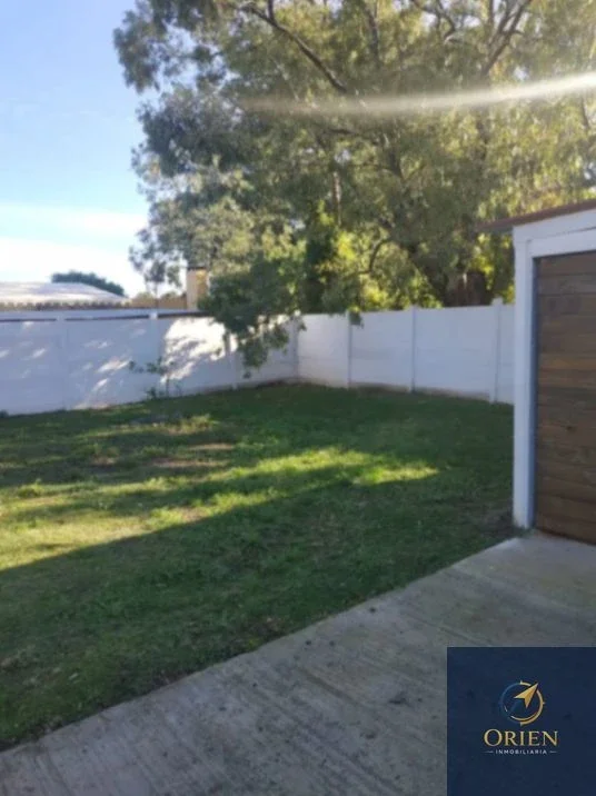 Apartamento 3 dormitorios y patio en alquiler c/ cochera en Costa Azul - Imagen 3