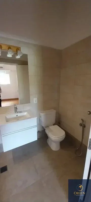 Se Alquila Apartamento de 2 Dormitorios en el Centro - Imagen 3