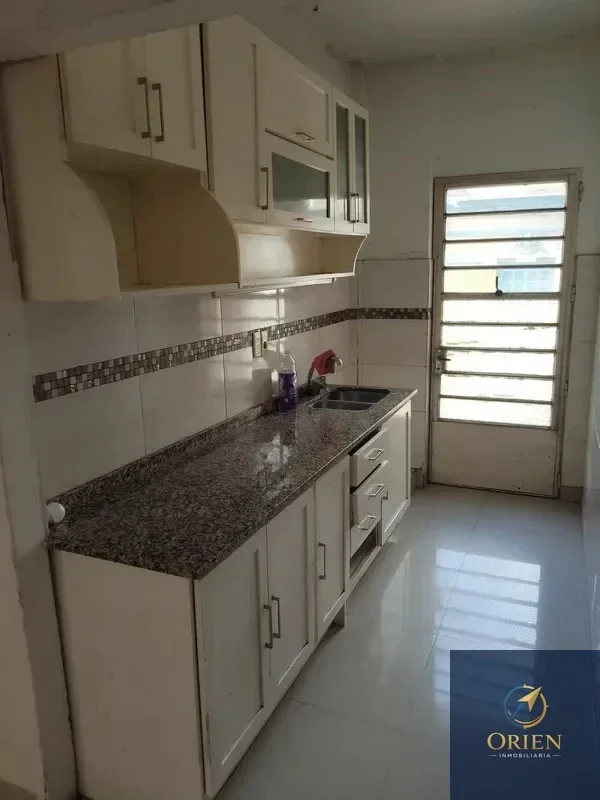 En Alquiler Apartamento de 2 Dormitorios en el Centro - Imagen 2