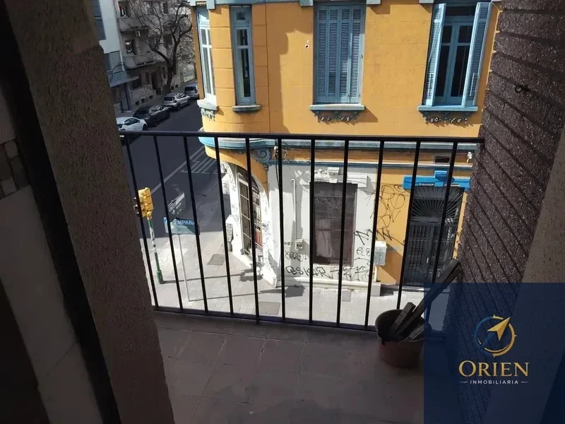 En Alquiler Apartamento de 2 Dormitorios en el Centro - Imagen 4