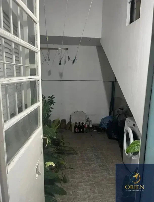 Se Alquila Casa de 5 Dormitorios en Palermo - Imagen 3