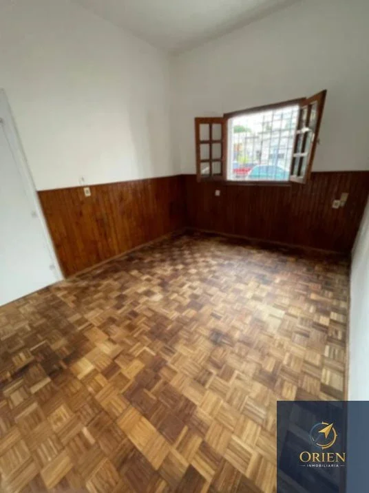 Casa 2 dormitorios en alquiler c/ cochera en Buceo - Imagen 4