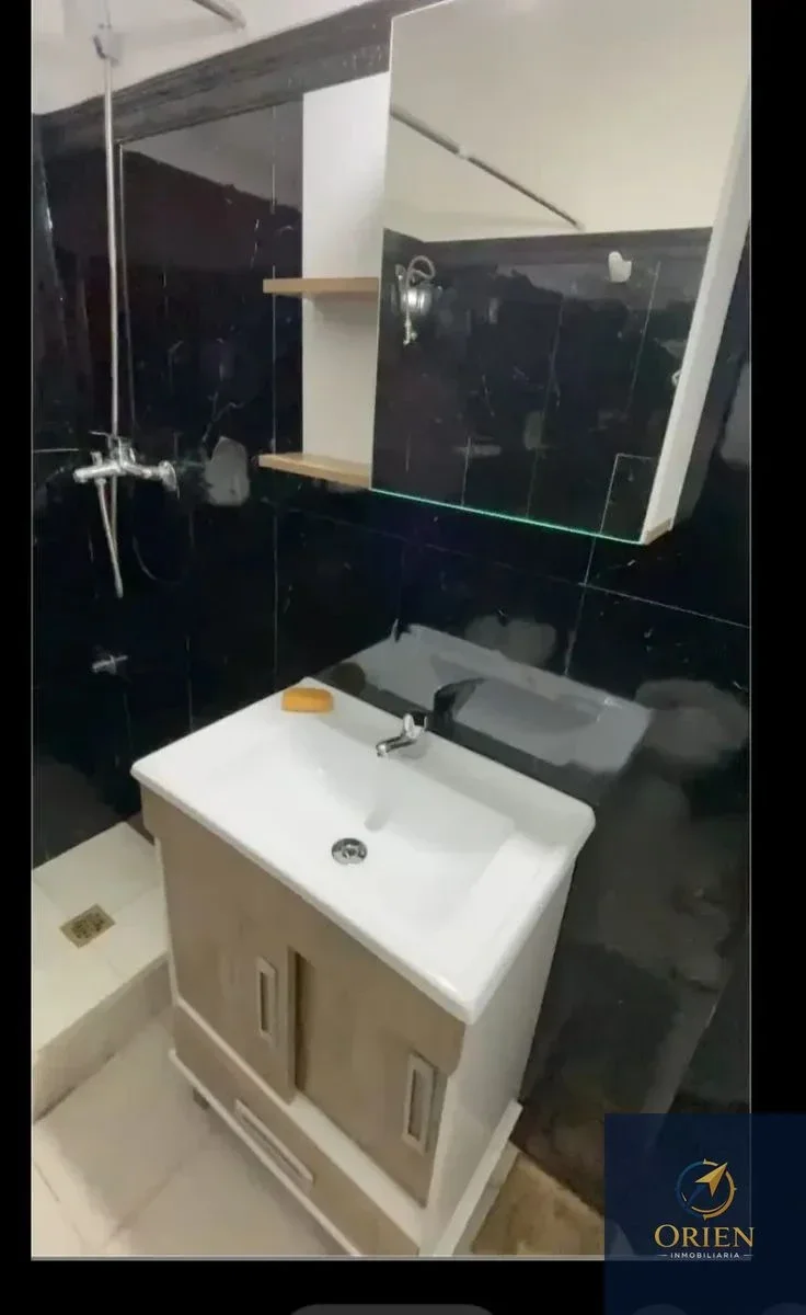 Casa 2 dormitorios en alquiler c/ cochera en Buceo - Imagen 5