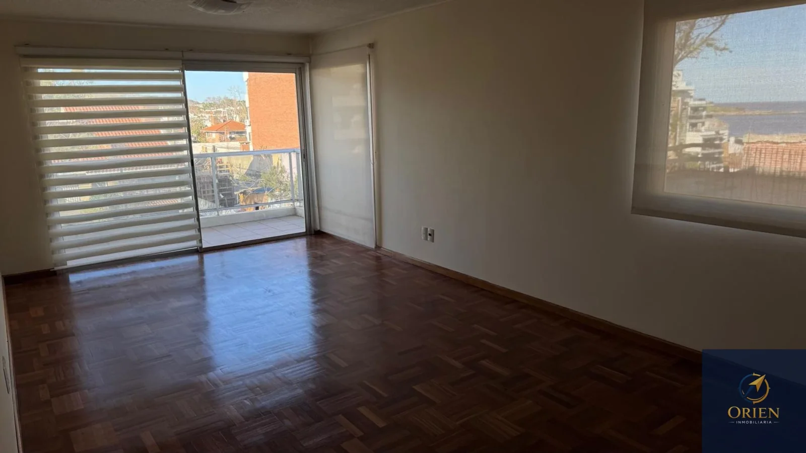 Apartamento en alquiler c/ cochera en Malvin - Imagen 1