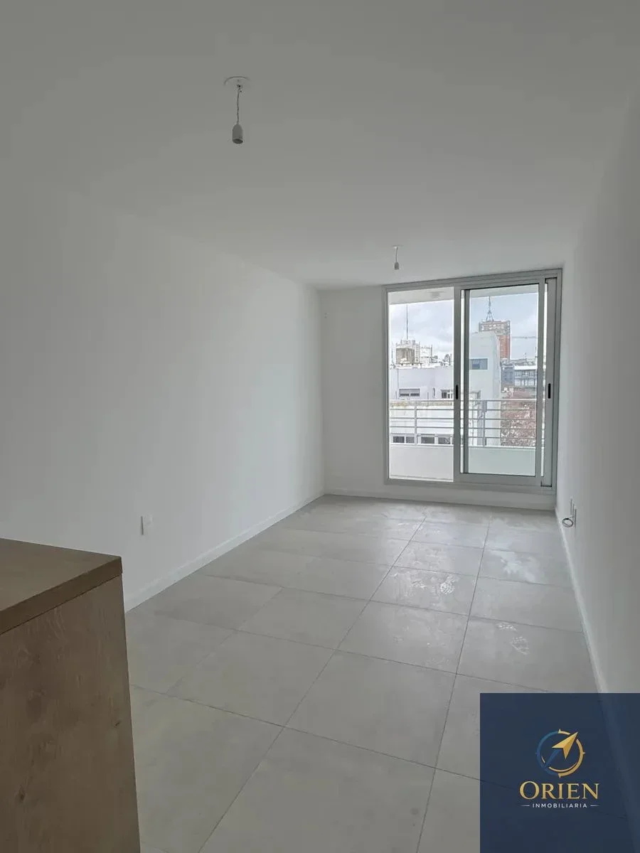 Apartamento a estrenar 2 dormitorios en alquiler en Centro - Imagen 2
