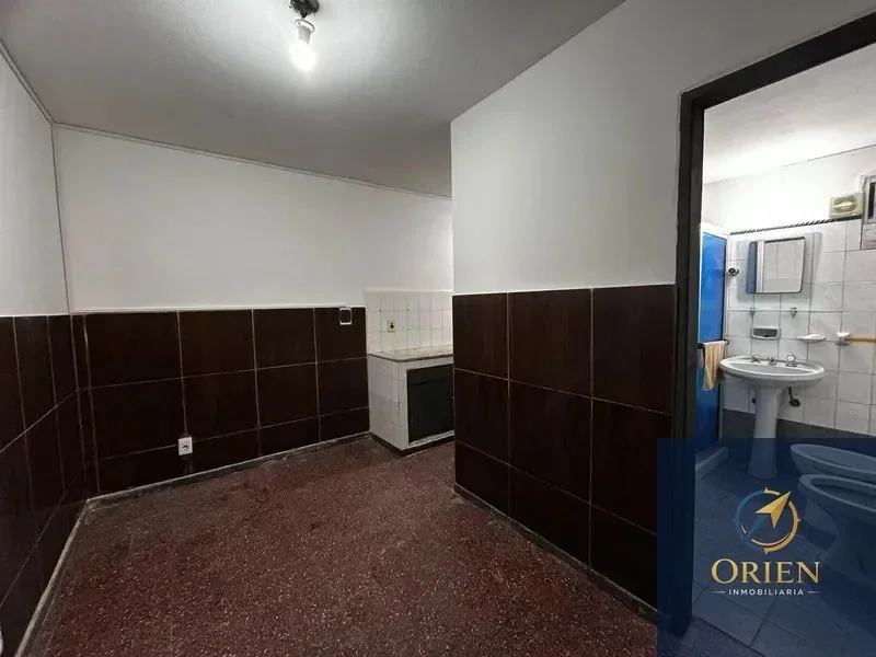 En Alquiler Casa de 1 Dormitorio c/ cochera en La Unión - Imagen 5