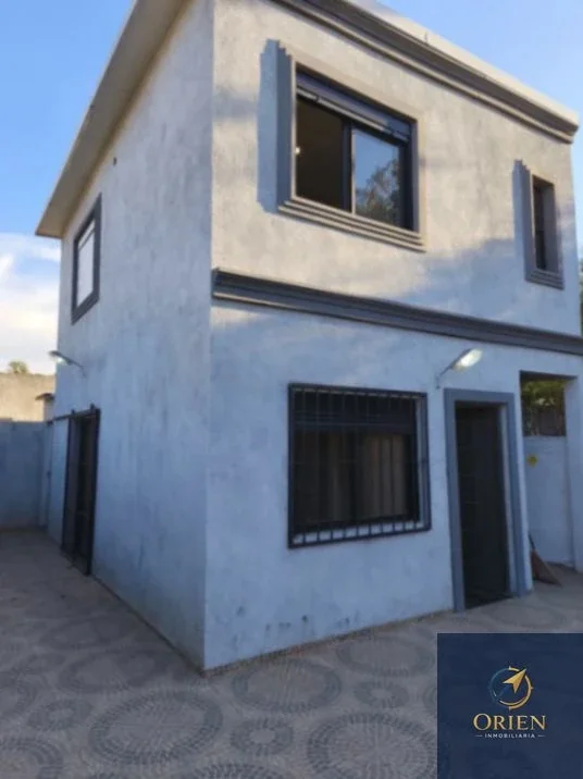 Casa 2 dormitorios en alquiler c/ cochera en Shangrilá - Imagen 2
