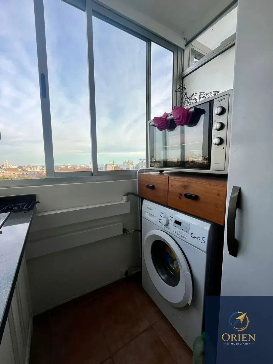 Apartamento 1 dormitorio con balcón en alquiler en Cordón - Imagen 3