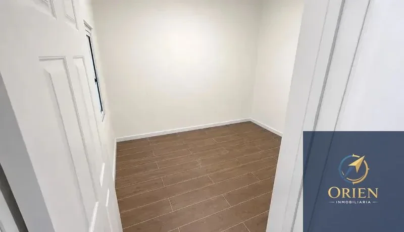 En Alquiler Apartamento de 2 Dormitorios en Tres Cruces - Imagen 2