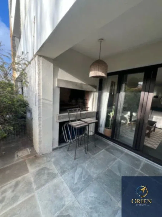 Apartamento 2 dorm en alquiler c/ cochera y parrilla en Barra de Carrasco - Imagen 2