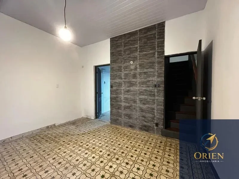 En Alquiler Casa de 1 Dormitorio c/ cochera en La Unión - Imagen 2