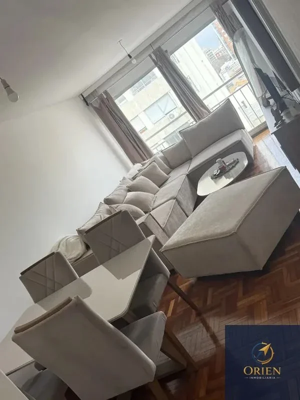 En Alquiler Apartamento de 2 Dormitorios en Punta Carretas - Imagen 2