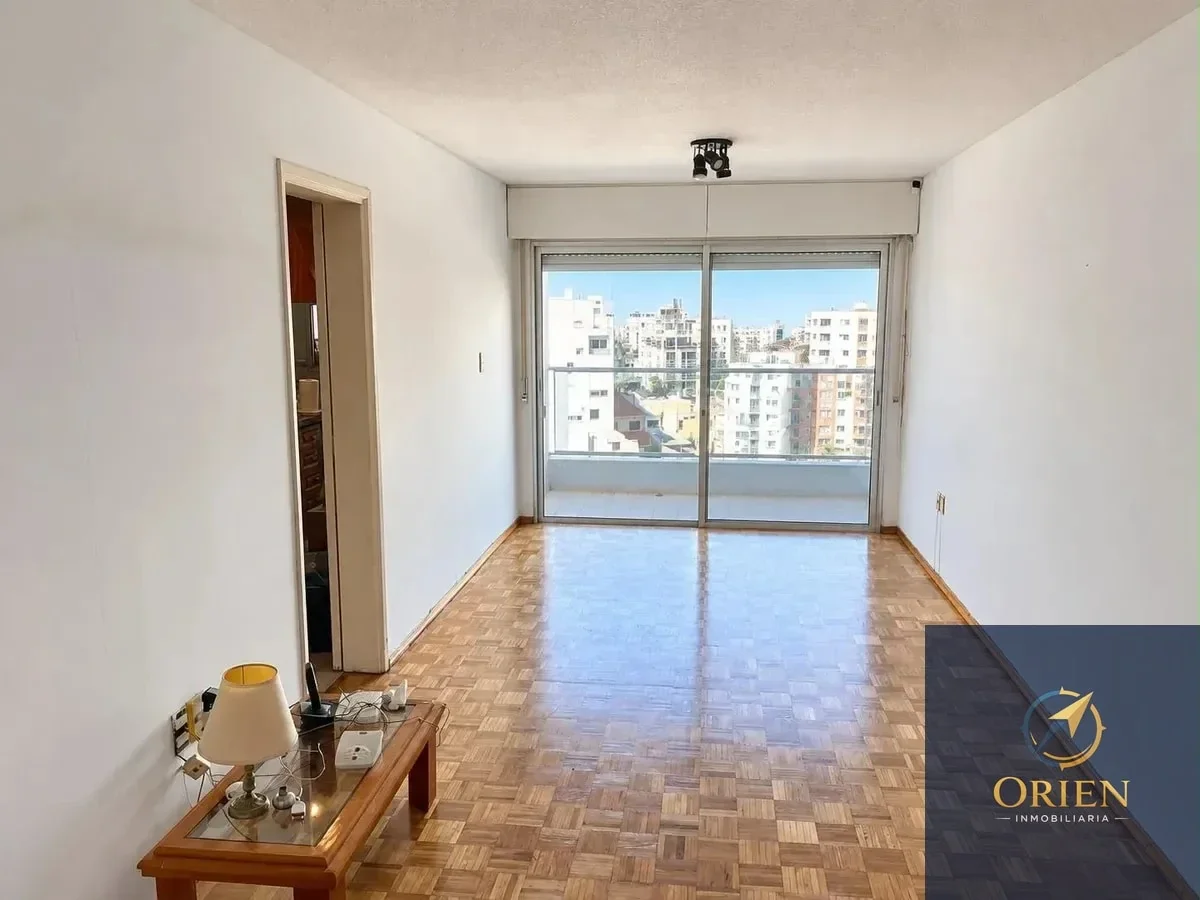 Apartamento en venta 2 Dormitorios 2 Baños y Balcon en Nuevo Pocitos - Imagen 1