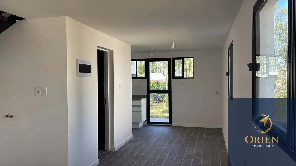Casa en venta 2 Dormitorios 2 Baños y Cochera en Piriapolis - Imagen 3
