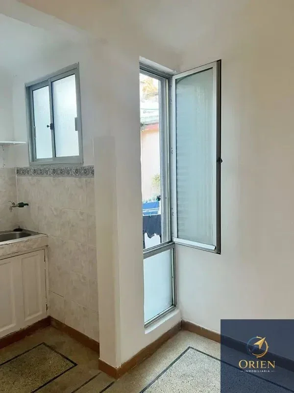 Alquiler Apartamento de 1 Dormitorio en Centro - Imagen 2