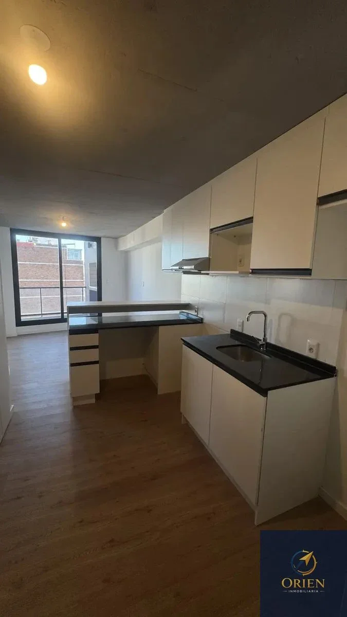 Apartamento 1 dormitorio en alquiler c/ cochera en Centro - Imagen 1