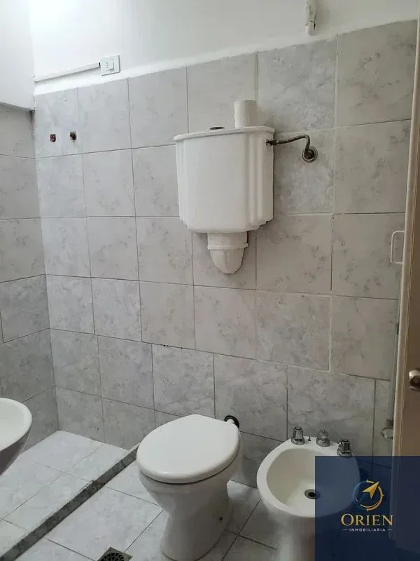 En Alquiler Apartamento de 2 Dormitorios c/ cochera en Malvin - Imagen 5