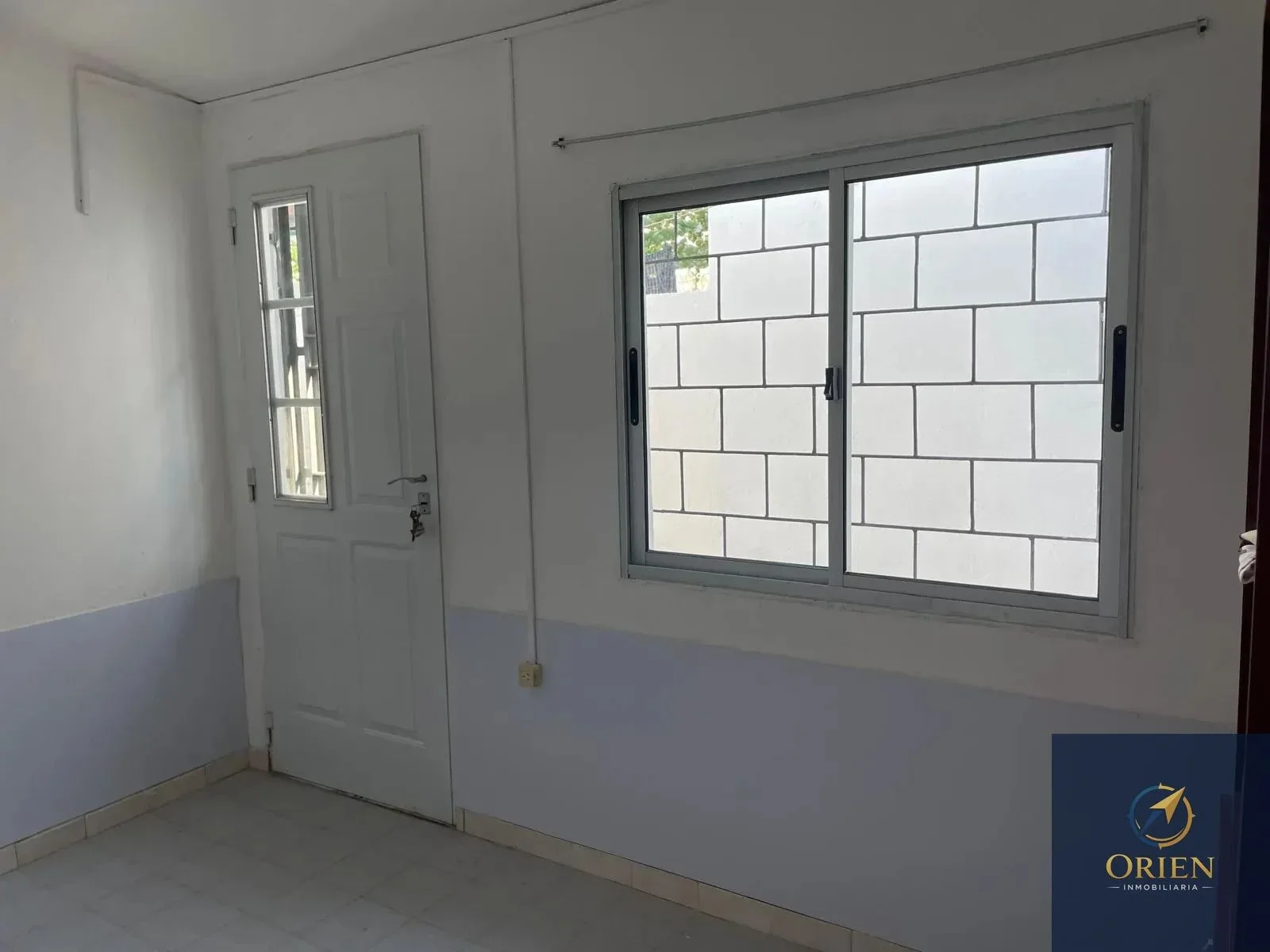 Casa 2 dormitorios en alquiler c/ cochera en Brazo Oriental - Imagen 3