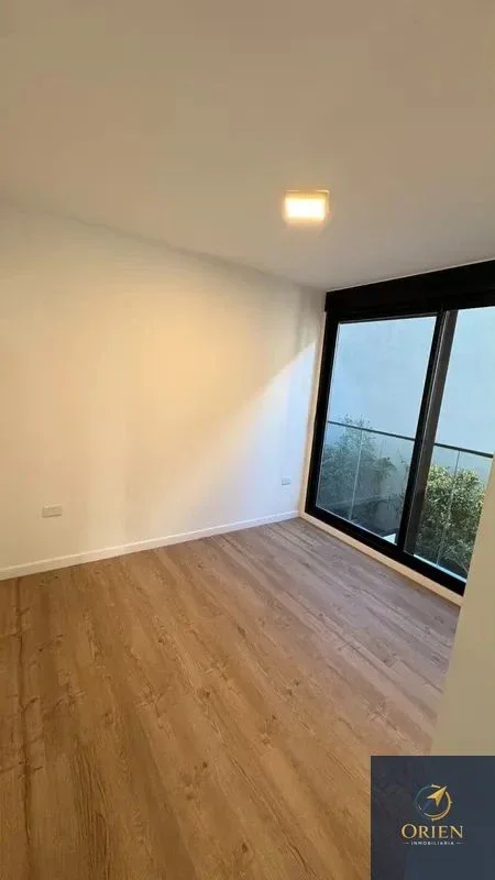 Se Alquila Apartamento de 2 Dormitorios c/ cochera en Cordón - Imagen 2