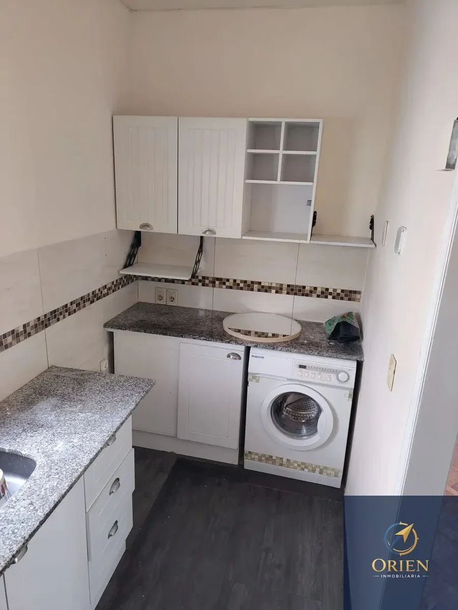 Apartamento 1 dormitorio en alquiler en Centro - Imagen 2