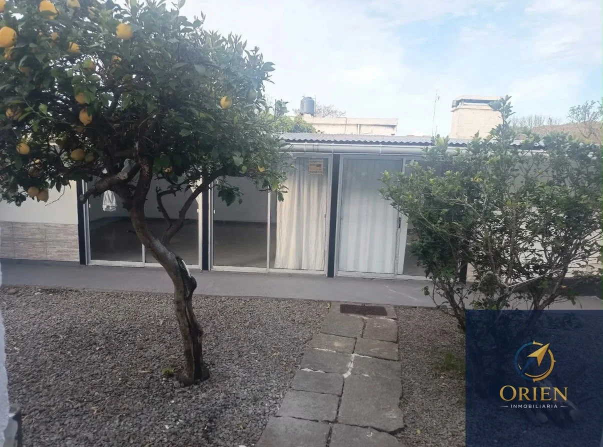 Casa 3 dormitorios en alquiler c/ cochera en Unión - Imagen 4