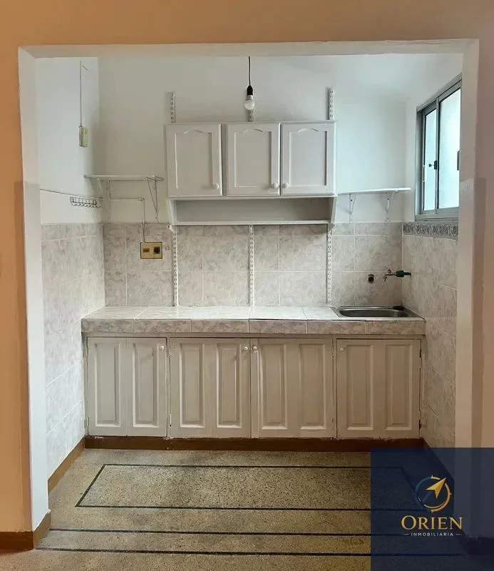 Alquiler Apartamento de 1 Dormitorio en Centro - Imagen 1