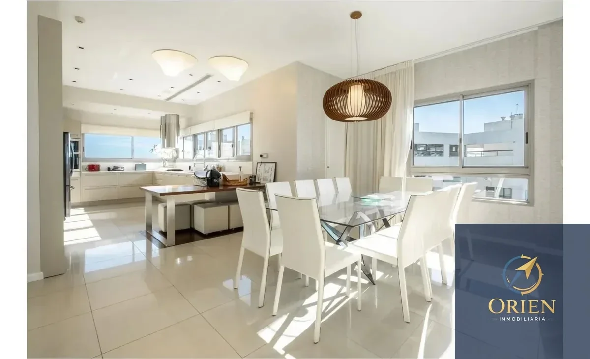 Penthouse en venta 5 dormitorios 6 baños y cochera en Punta del Este - Imagen 4
