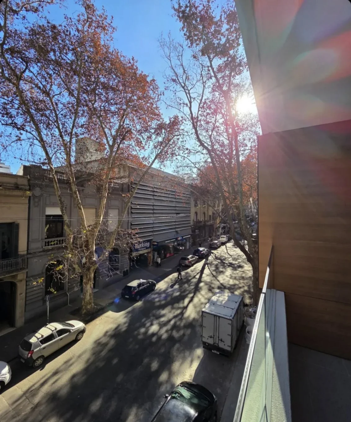 Apartamento dos dormitorios en alquiler c/ cochera en Centro - Imagen 2