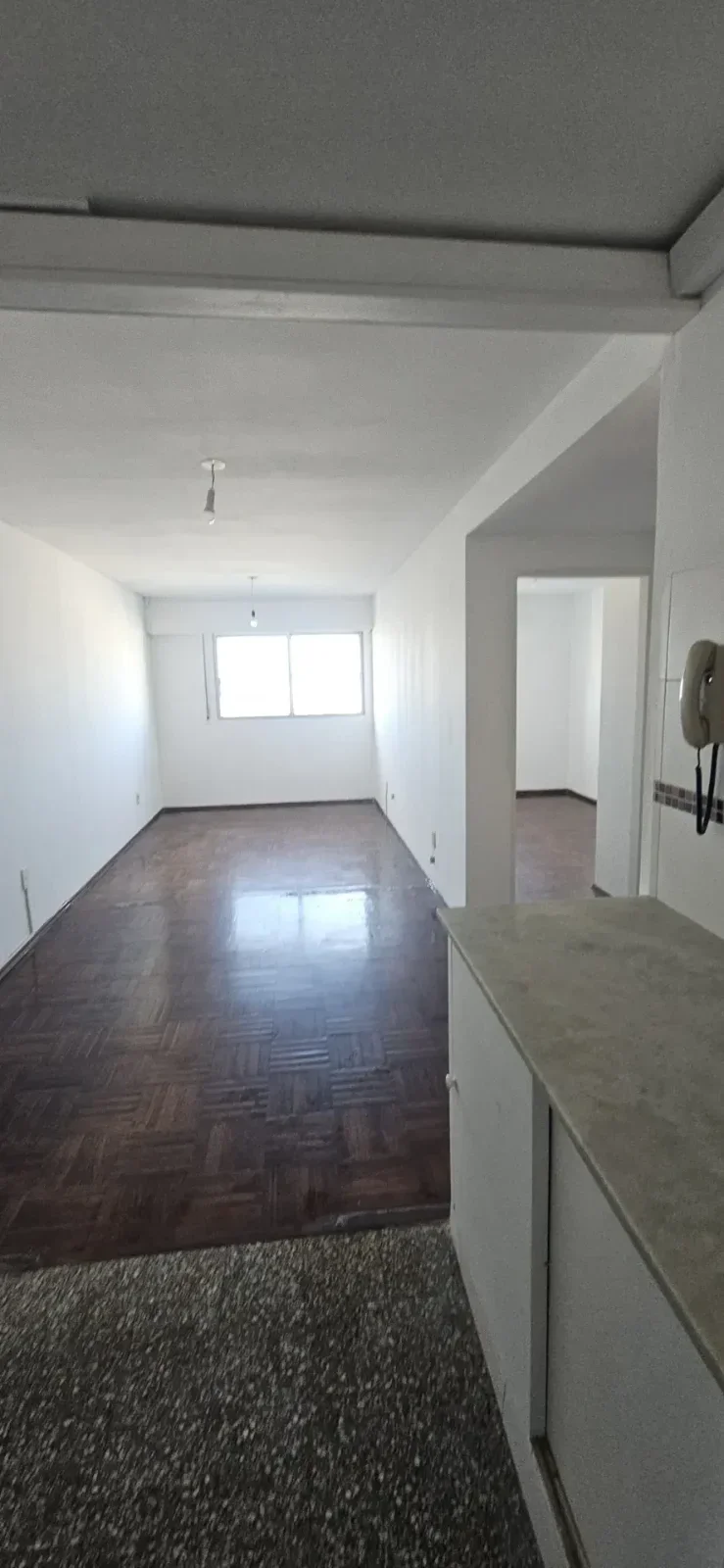 Apartamento 1 dormitorio en alquiler en Centro - Imagen 3