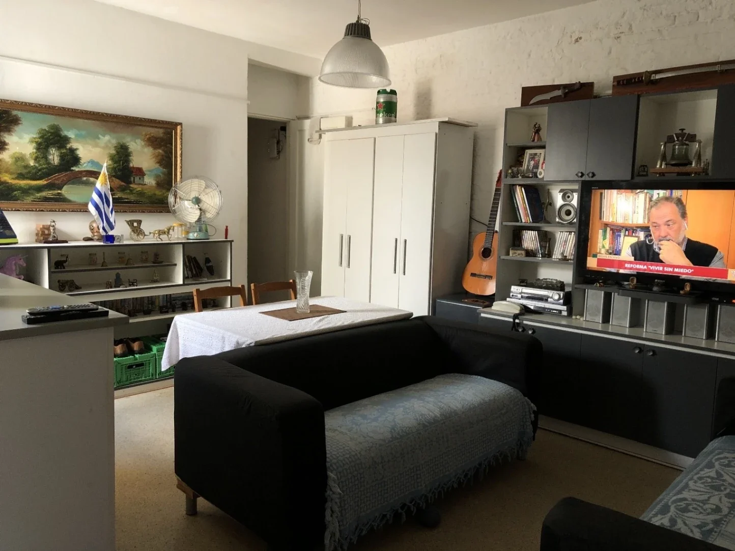 Apartamento dos dormitorios en alquiler en La Comercial - Imagen 3