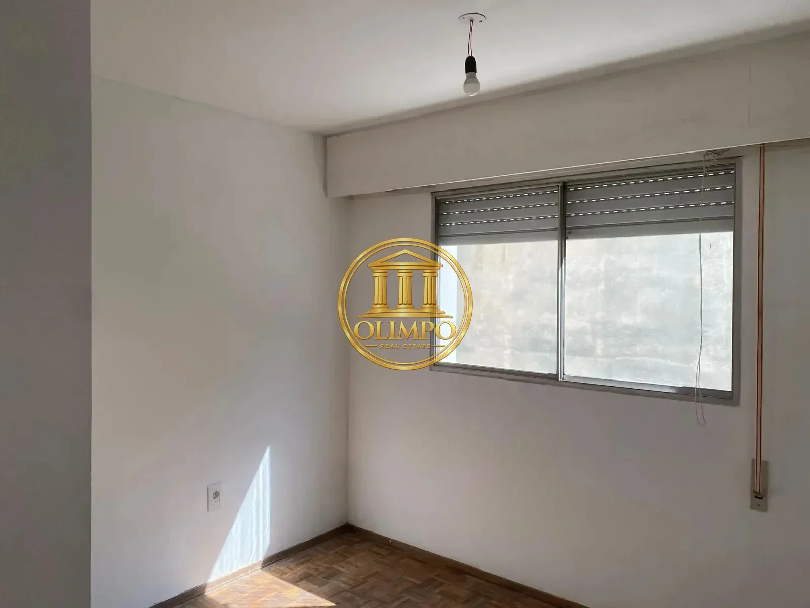 Apartamento en alquiler en Tres Cruces - Imagen 2