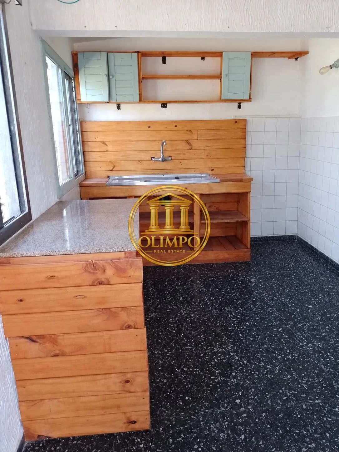 Casa en alquiler tres dormitorios c/ cochera en San José de Carrasco - Imagen 2