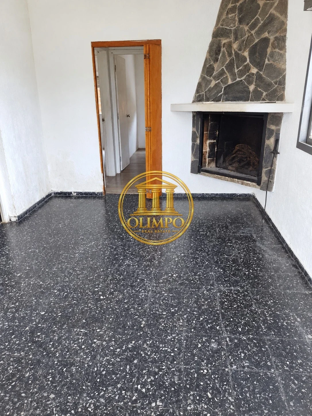 Casa en alquiler tres dormitorios c/ cochera en San José de Carrasco - Imagen 4